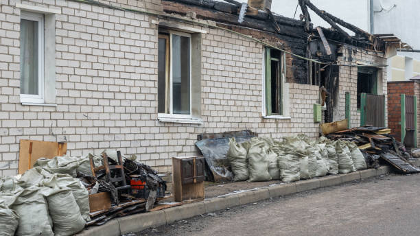 24/7 Emergency Fire Damage Removal experts in Aurora, MO